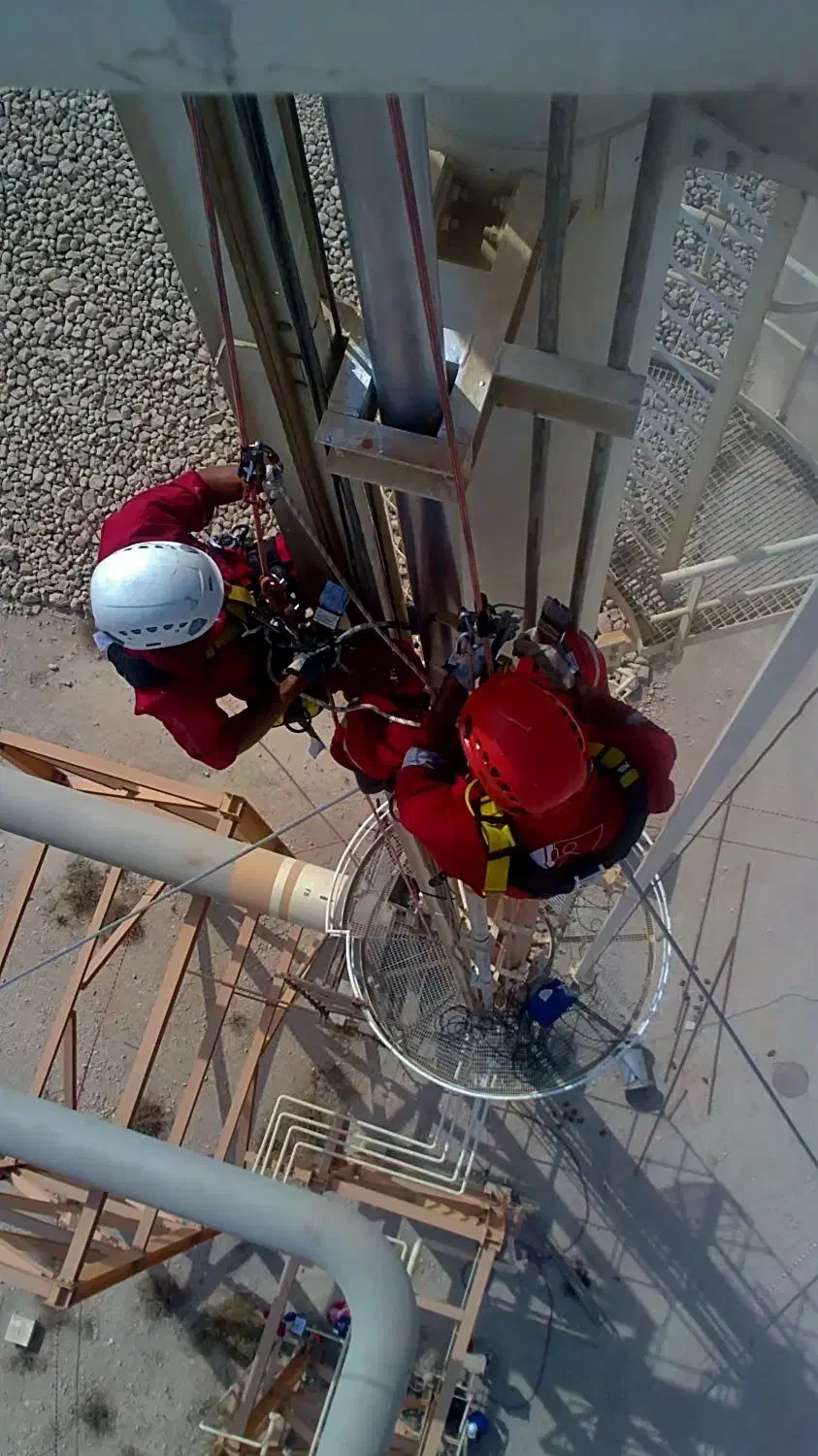 خدمات کار در ارتفاع با طناب|خدمات پیشه و مهارت|رشت, چله خانه|دیوار