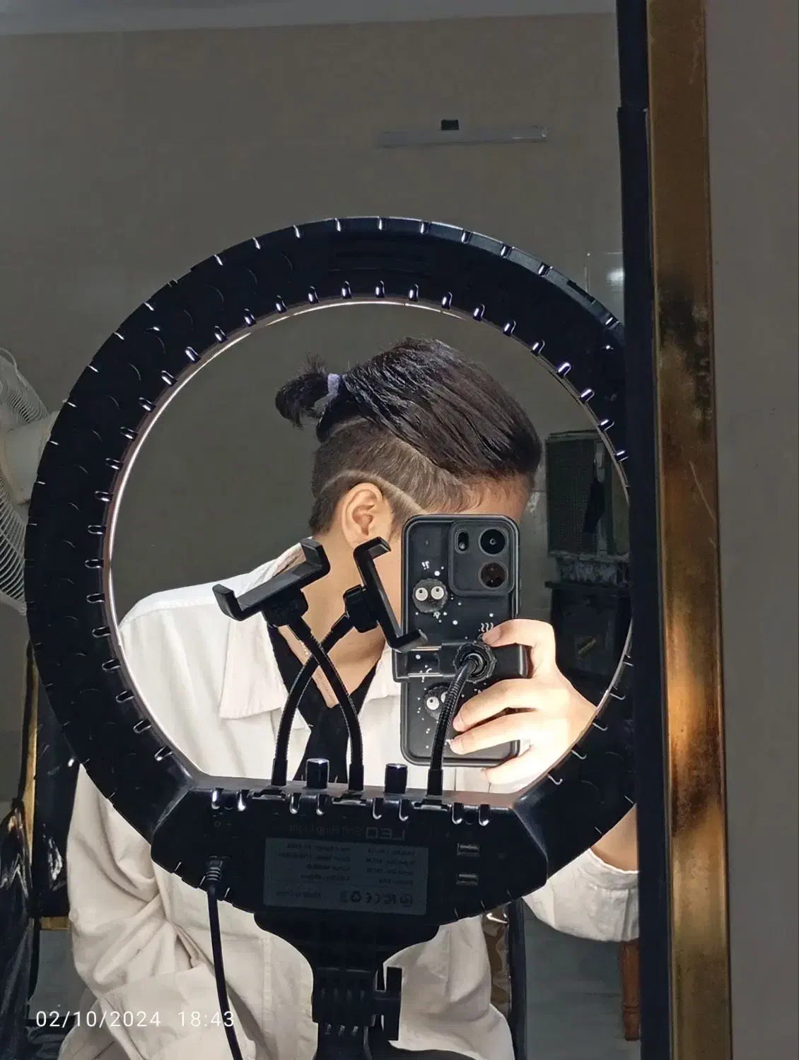 تخ.فیف به علت جابه جایی سالن|خدمات آرایشگری و زیبایی|اصفهان, عطار نیشابوری|دیوار