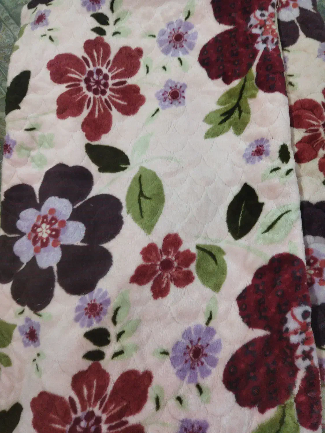 روبالشتی پلنگی|رختخواب، بالش، پتو|قم, شهرک توانیر|دیوار