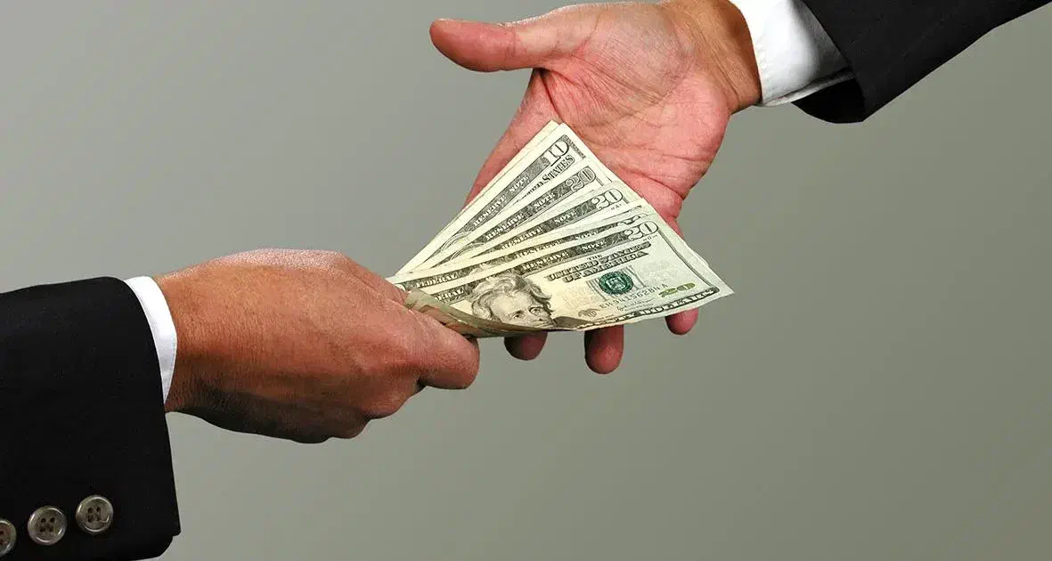 انتقال وام خود با پورسانت خوب و ضمانت|خدمات مالی، حسابداری، بیمه|شیراز, تحویلی|دیوار