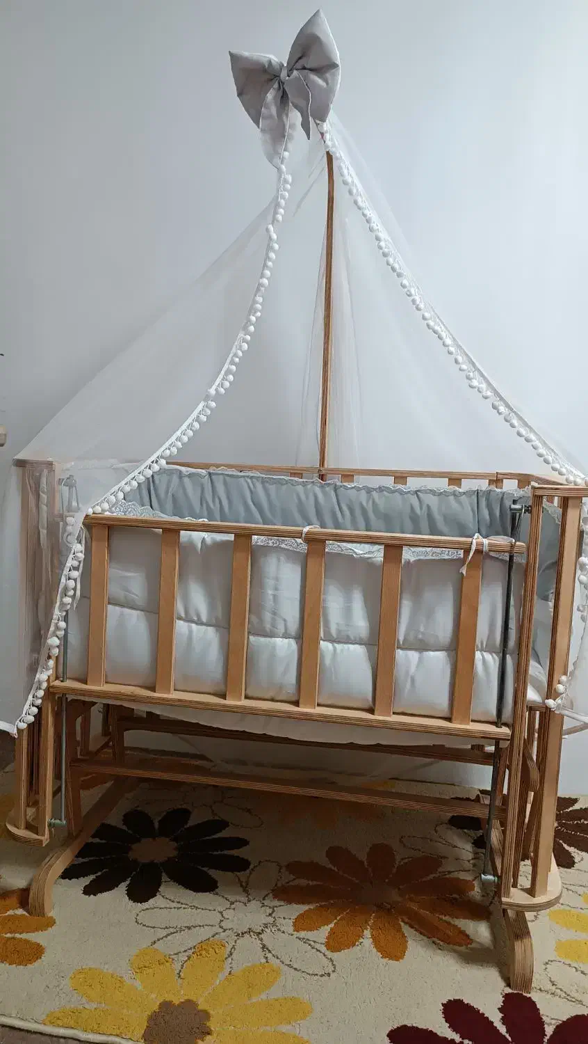 گهواره نوزاد|تخت و سرویس خواب|بندر انزلی, سید آسیه|دیوار