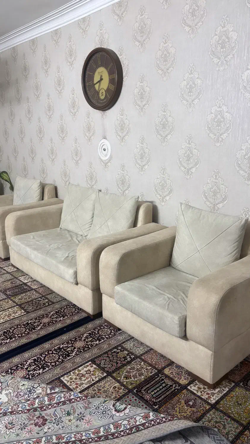 مبل راحتی ۷نفره|مبلمان خانگی و میز عسلی|تهران, قیام|دیوار