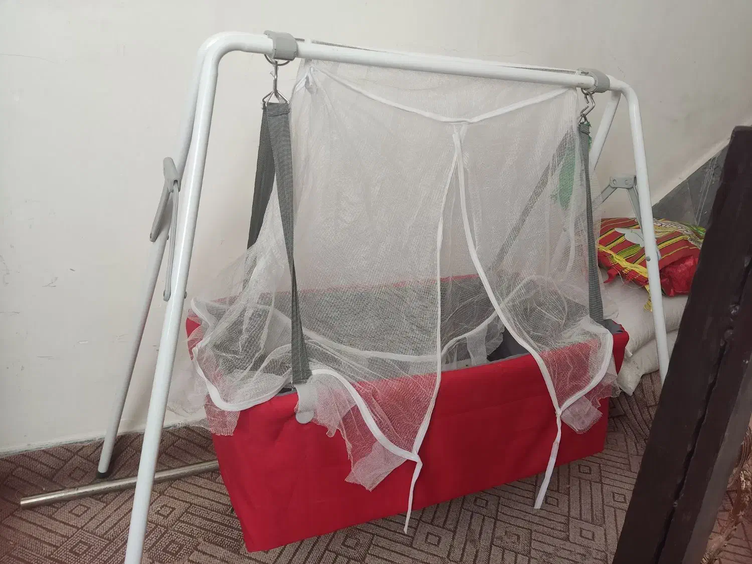 گهواره نوزاد|اسباب و اثاث بچه|ساوه, |دیوار