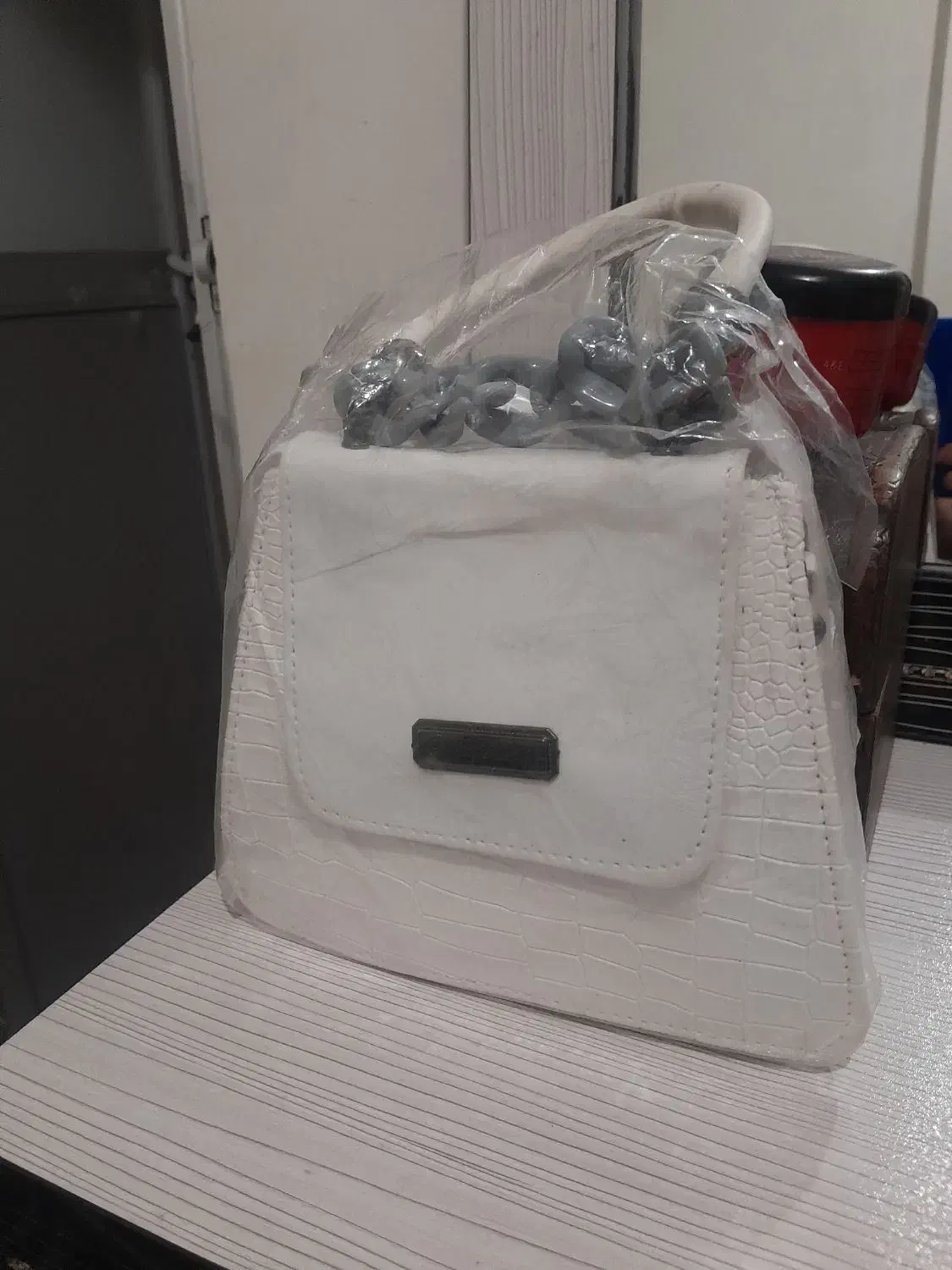 کیف|کیف، کفش، کمربند|قدس, شهر‌قدس|دیوار