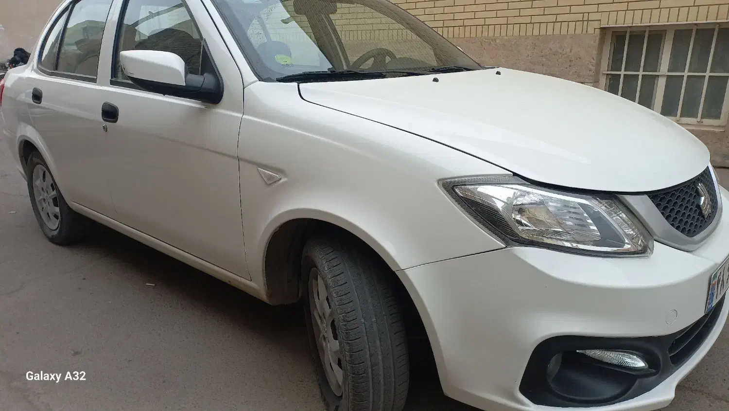 ساینا s مدل۴۰۲|خودرو سواری و وانت|کاشان, فاز ۲ ناجی آباد|دیوار