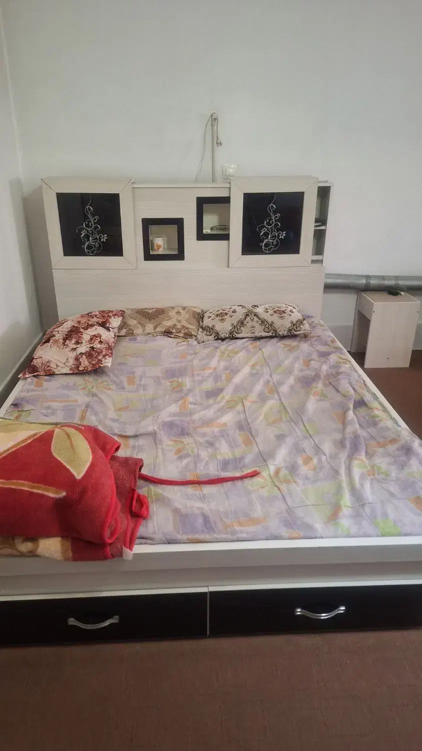 تخت دونفره|تخت و سرویس خواب|قم, چهل اختران|دیوار