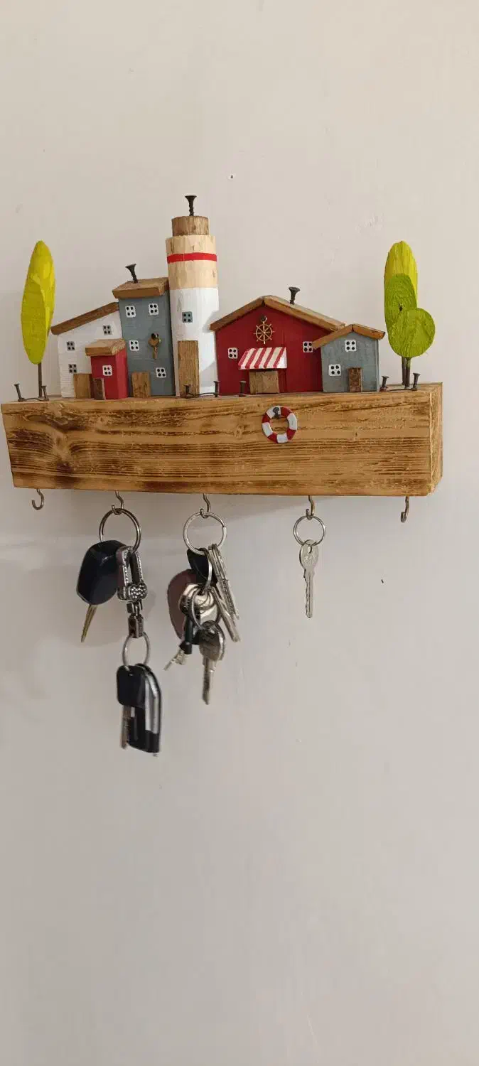 جاکلیدی چوبی کلبه ای|صنایع دستی و سایر لوازم تزئینی|گلبهار, شهر جدید گلبهار|دیوار