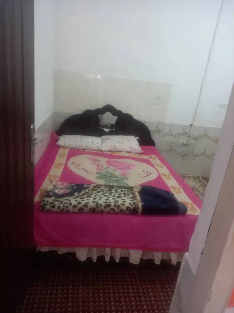 منزل مبله برا مسافران محترم|اجارهٔ کوتاه‌مدت ویلا و باغ|شیراز, کوشک میدان|دیوار