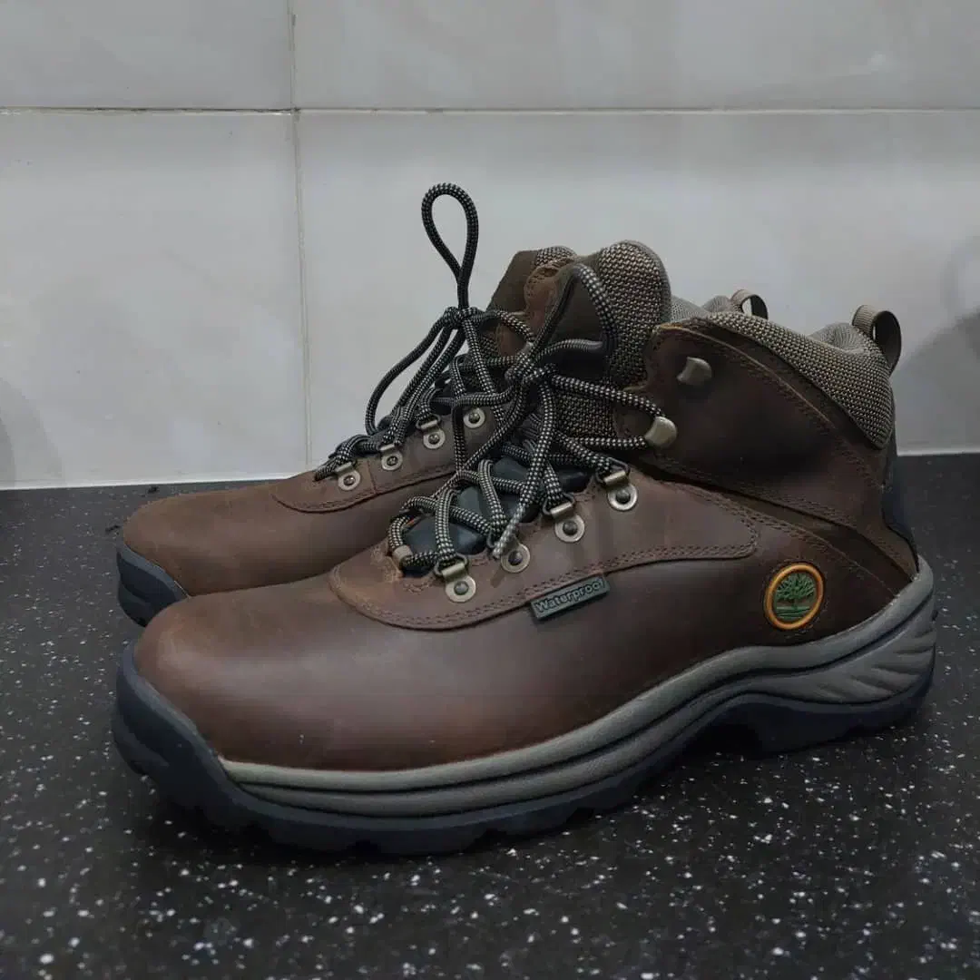 فروش یا تعویض بوت و کتونی|کیف، کفش، کمربند|تهران, شهرک علم و فناوری|دیوار