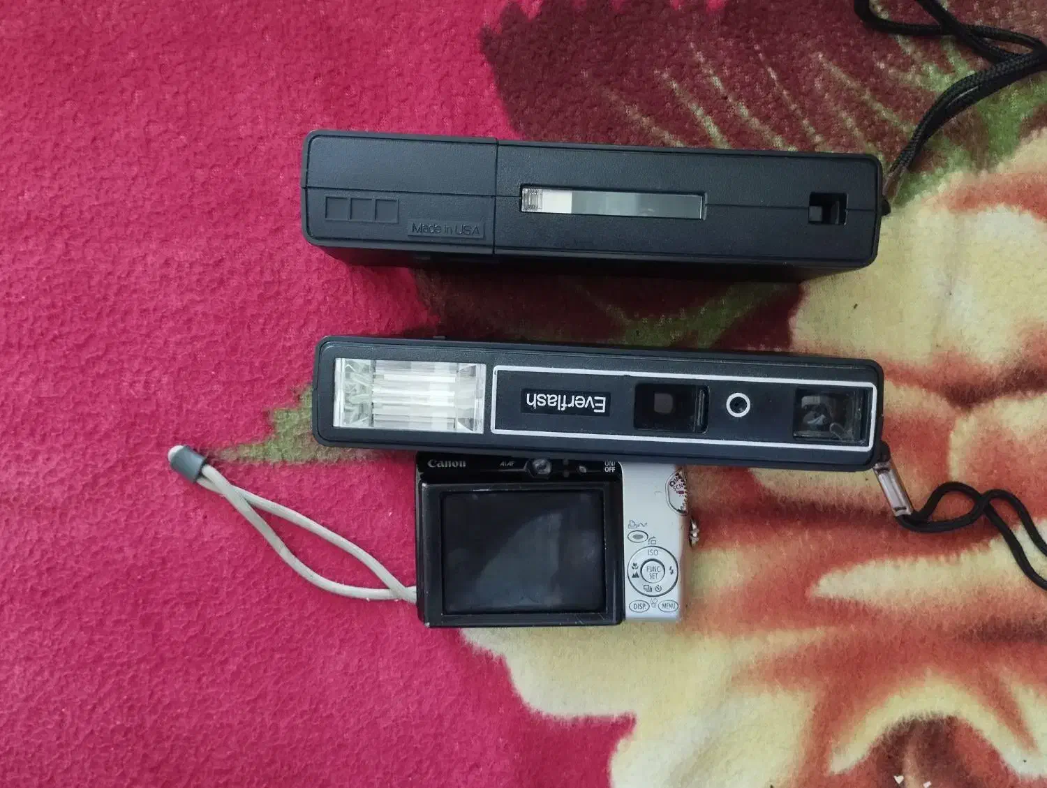 ۳ عدد دوربین کلکسیونی|دوربین عکاسی و فیلم‌برداری|نهاوند, |دیوار