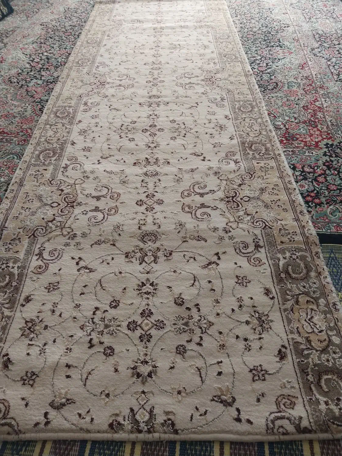 فروش کناره قالی در حد نو|فرش|کرمان, |دیوار