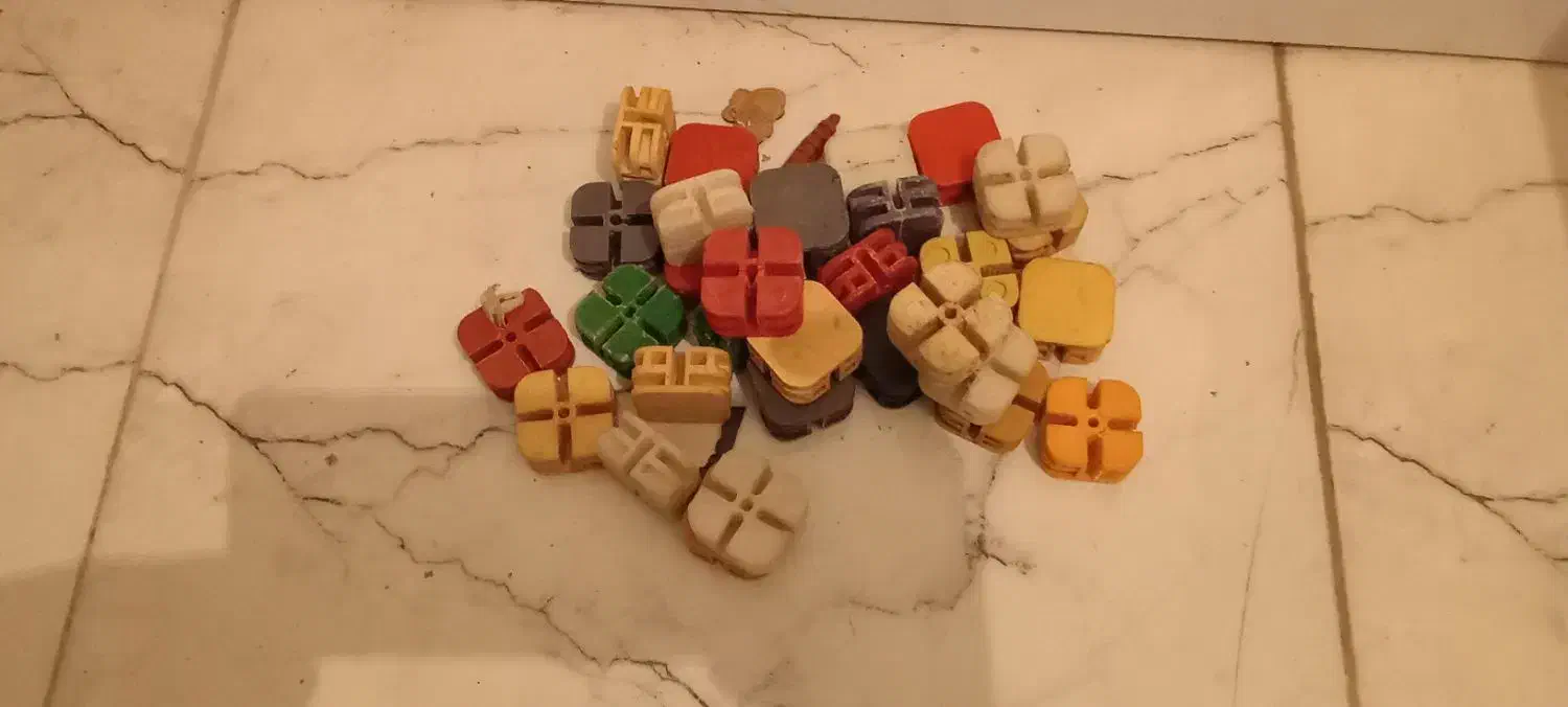 قفسه مشبک با گیره|کتابخانه، شلف، قفسه‌های دیواری|کرمانشاه, |دیوار