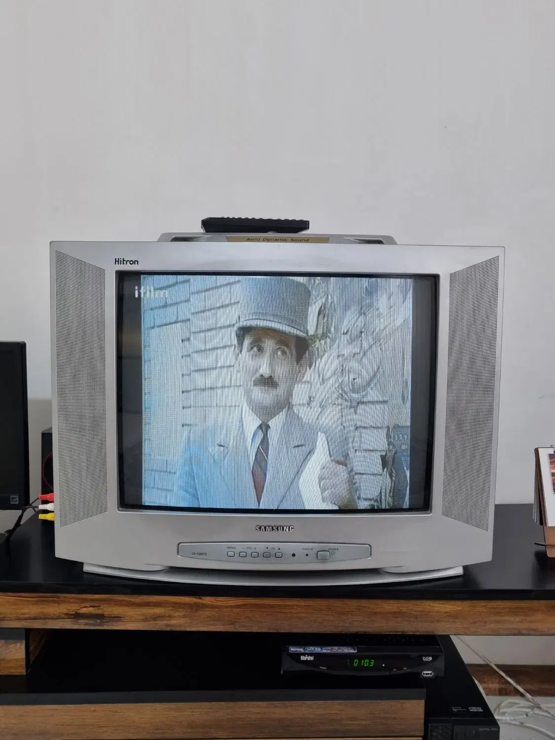 تلوزیون و گیرنده دیجیتال|تلویزیون و پروژکتور|سهند, |دیوار