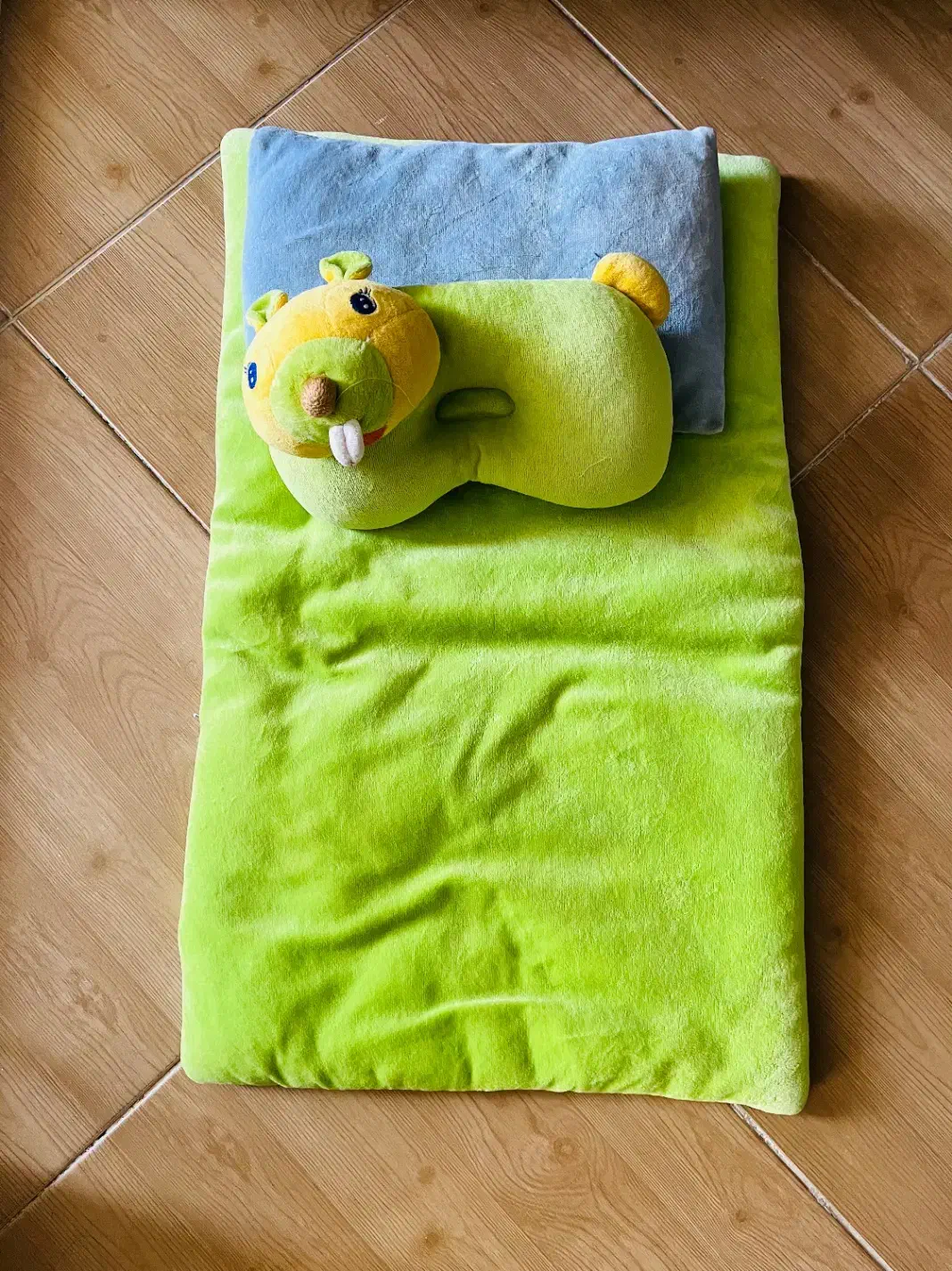 سرویس خواب کودک به همراه کیسه خواب|اسباب و اثاث بچه|کرمان, |دیوار