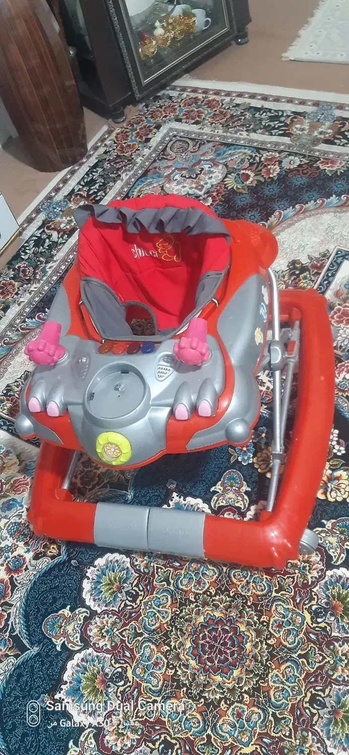 روروک بچه|کالسکه و لوازم جانبی|میانه, |دیوار