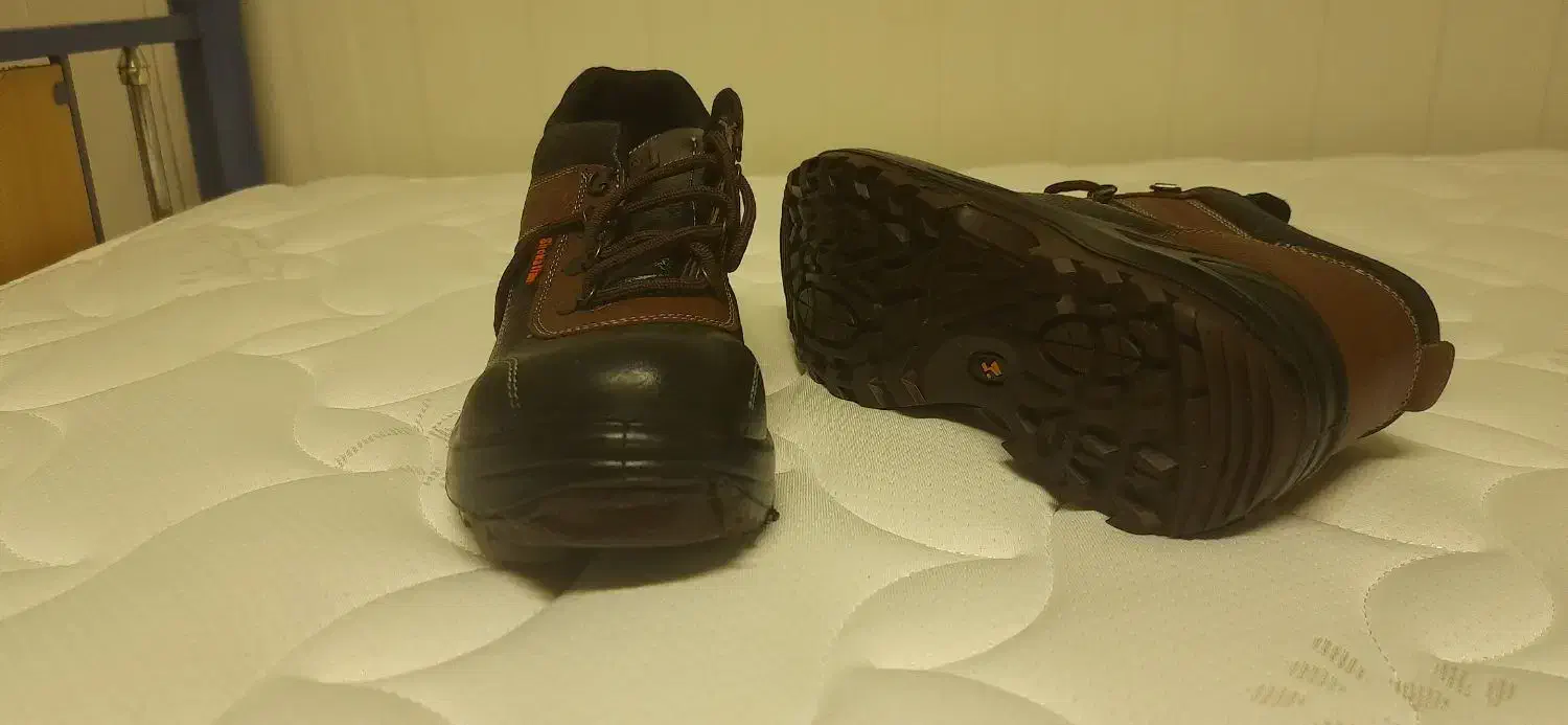 فروش ۳ جفت کفش ایمنی سایز ۴۳|کیف، کفش، کمربند|عسلویه, |دیوار