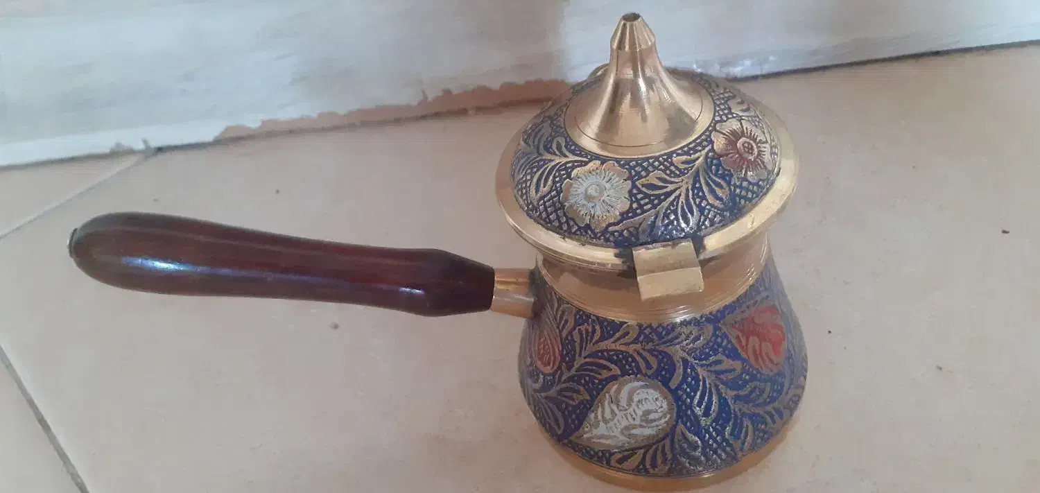 قهوه جوش، دله عربی جنس برنجی عتیقه|قوری، کتری، قهوه‌ساز دستی|اصفهان, بیدآباد|دیوار