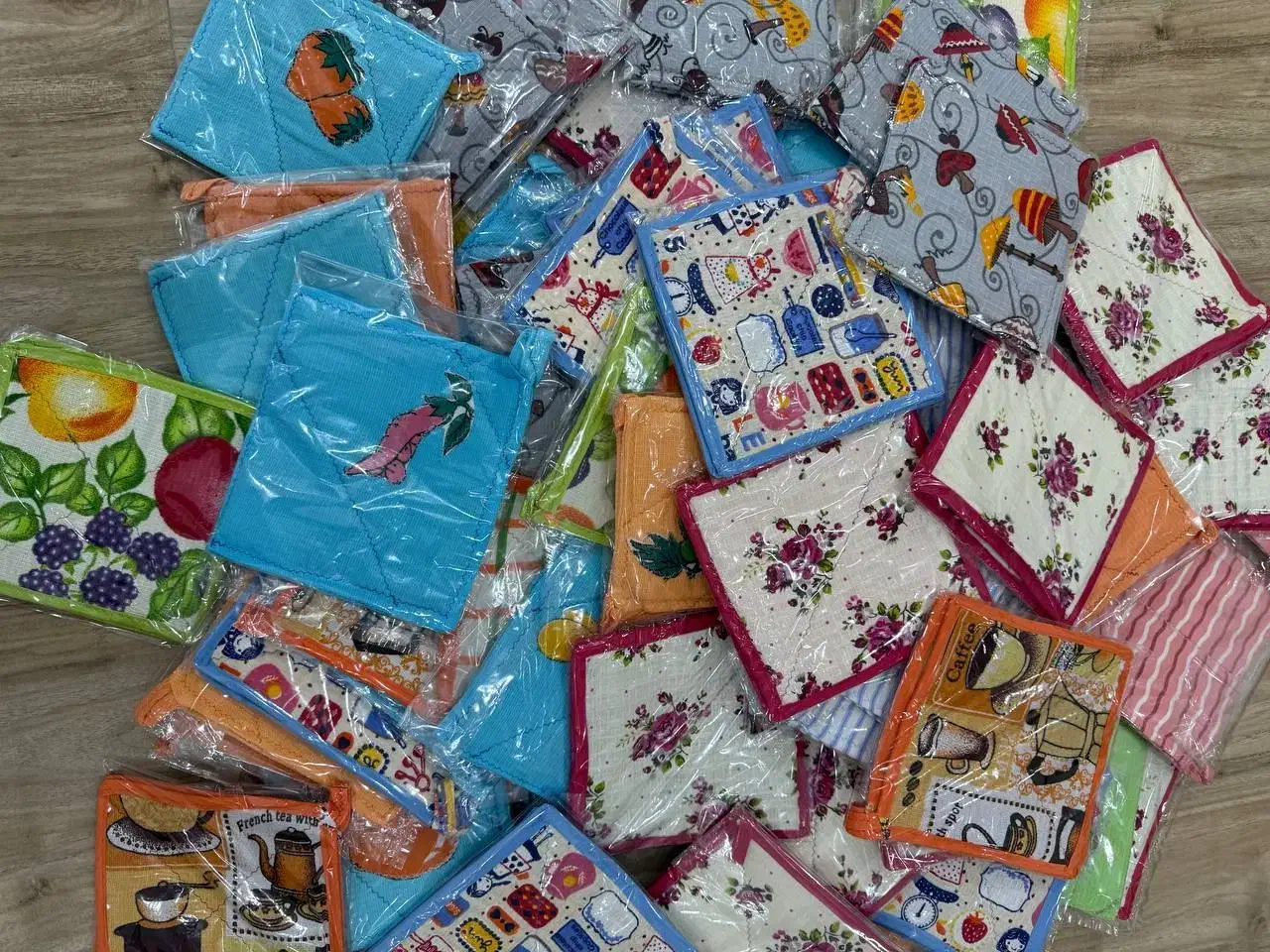 دستگیره آشپزخانه ضخیم دست دوز دوتا ۵۰ ت|سفره، حوله، دستمال آشپزخانه|بندر ترکمن, |دیوار