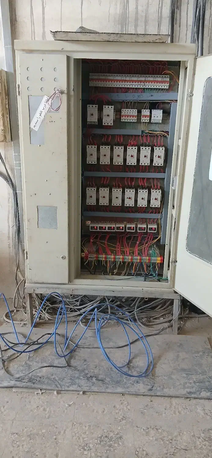 سیم کشی ساختمان ورفع اتصالی برق|خدمات پیشه و مهارت|مشهد, تبادکان|دیوار