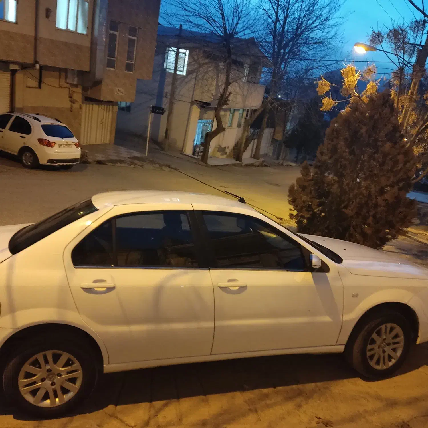 دنا معمولی|خودرو سواری و وانت|خرم‌آباد, |دیوار