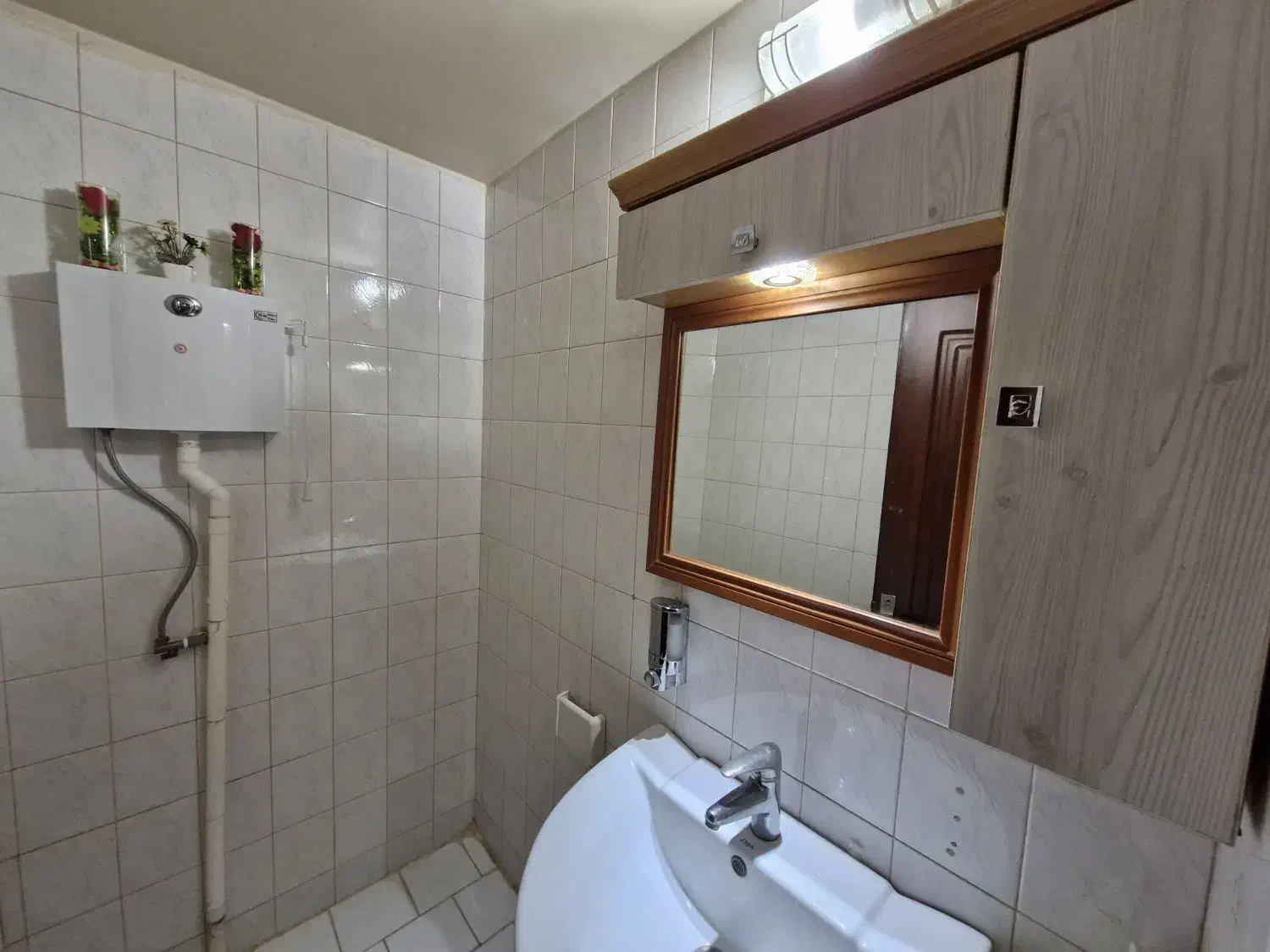 اجاره ۱۰۵متر تکواحدی خ چهارم نیروهوایی