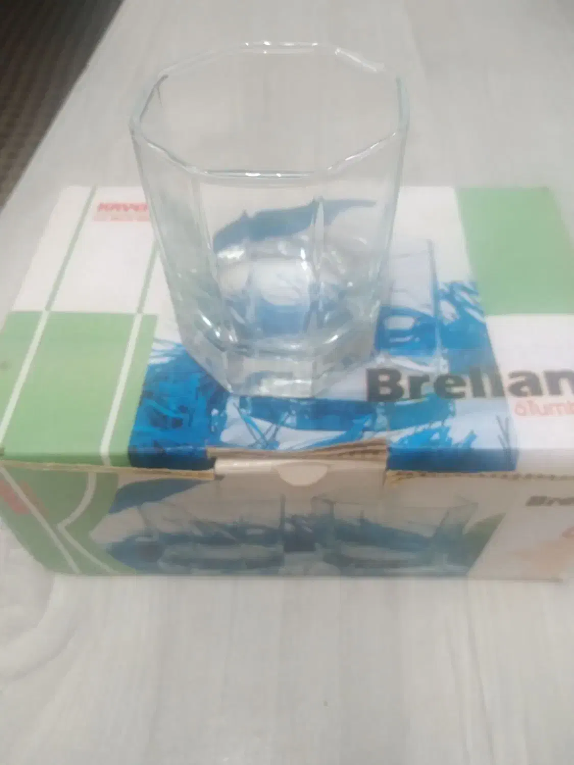 فنجان|ظروف سرو و پذیرایی|رشت, دروازه لاکان|دیوار