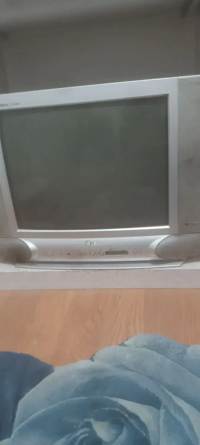 تلویزیون|تلویزیون و پروژکتور|سیرجان, |دیوار