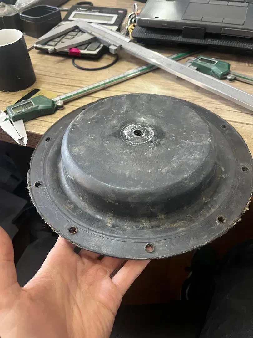 طراحی قالب سازی و تولید قطعات لاستیک و پلاستیک|خدمات پیشه و مهارت|یزد, |دیوار