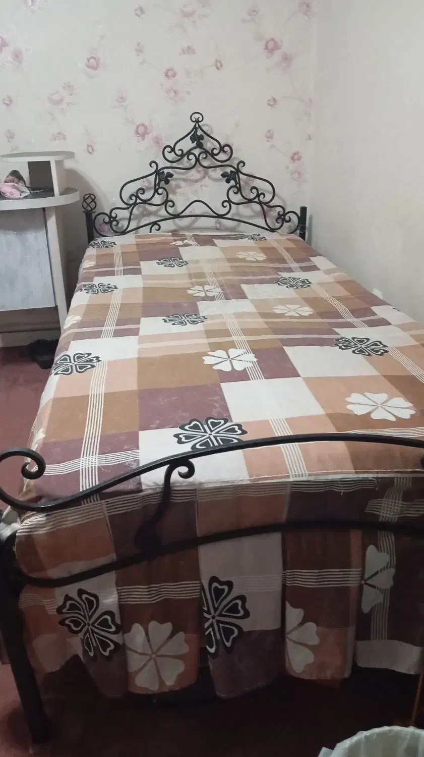 تخت فرفوژه تک نفره|تخت و سرویس خواب|کرج, کرج نو|دیوار