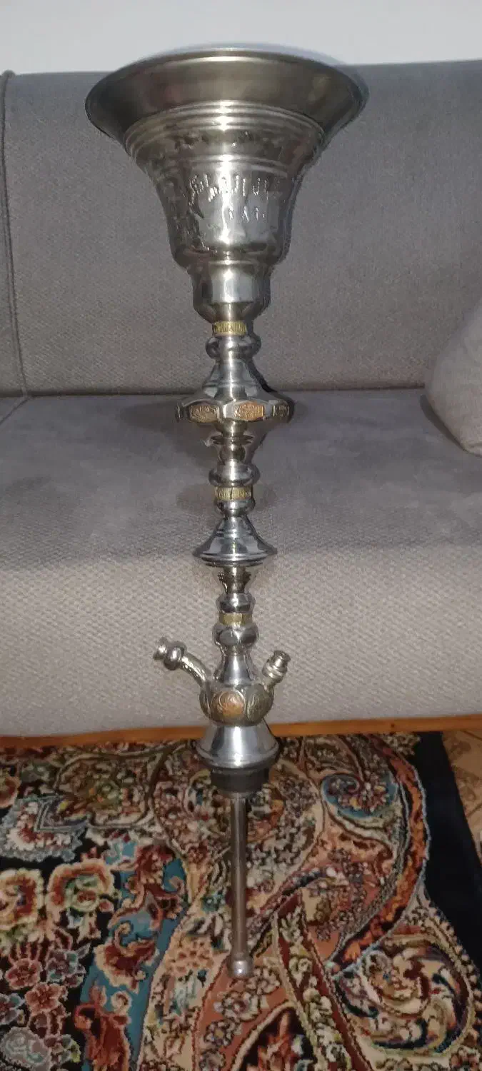 تنه قلیون بسیار قدیمی|کلکسیون اشیاء عتیقه|قدس, شهرقدس|دیوار