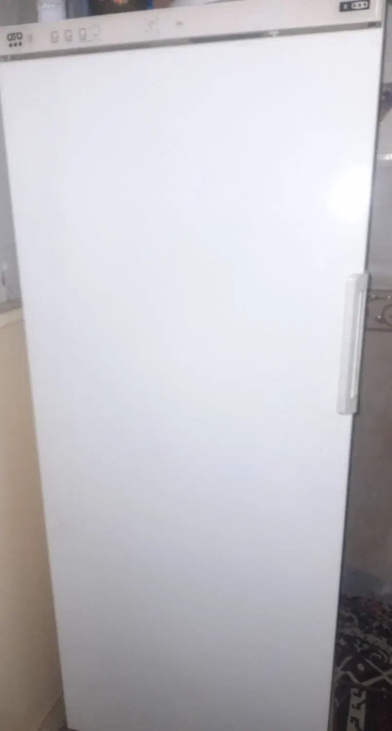 فروش فوری فریزر در حد نو بدون تعمیر|یخچال و فریزر|ایرانشهر, |دیوار