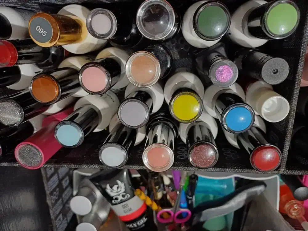 لوازم کاشت ناخن|آرایشگاه و سالنهای زیبایی|سقز, |دیوار