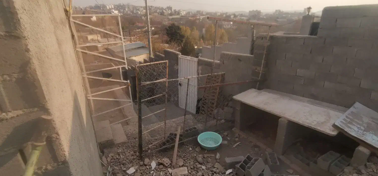 فنس و میله ها و در|مصالح و تجهیزات ساختمان|بومهن, |دیوار