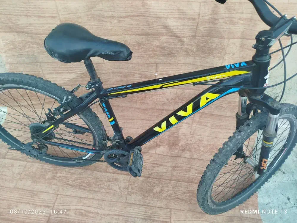 دوچرخه|دوچرخه، اسکیت، اسکوتر|قدس, شهرقدس|دیوار