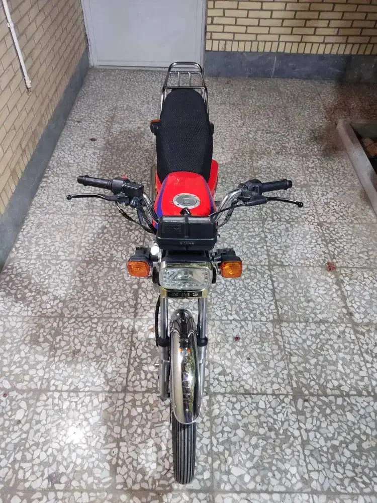 موتور سیکلت|موتورسیکلت|برخوار, |دیوار