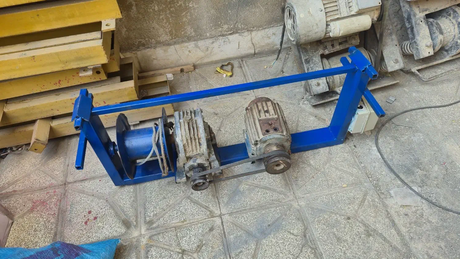 بالابر ساختمانی شهرداری|مصالح و تجهیزات ساختمان|مشهد, ولیعصر (شهرک غرب)|دیوار