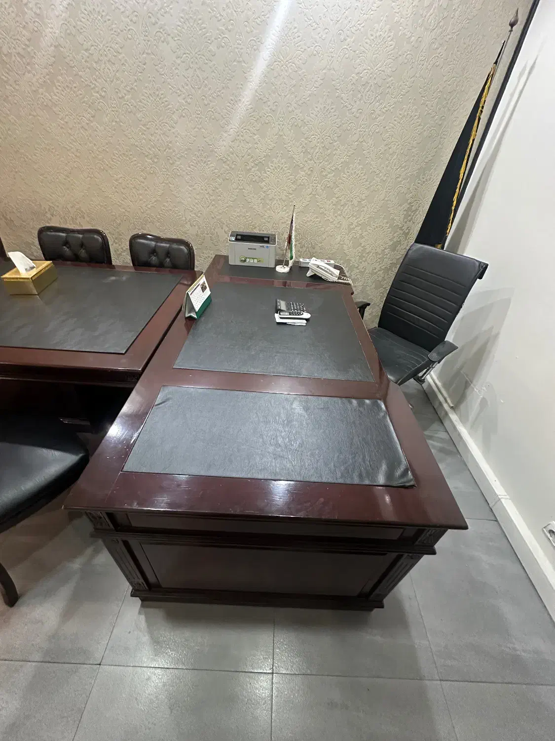 میز کنفرانس چوب اصل|مبلمان اداری|تهران, چیذر|دیوار