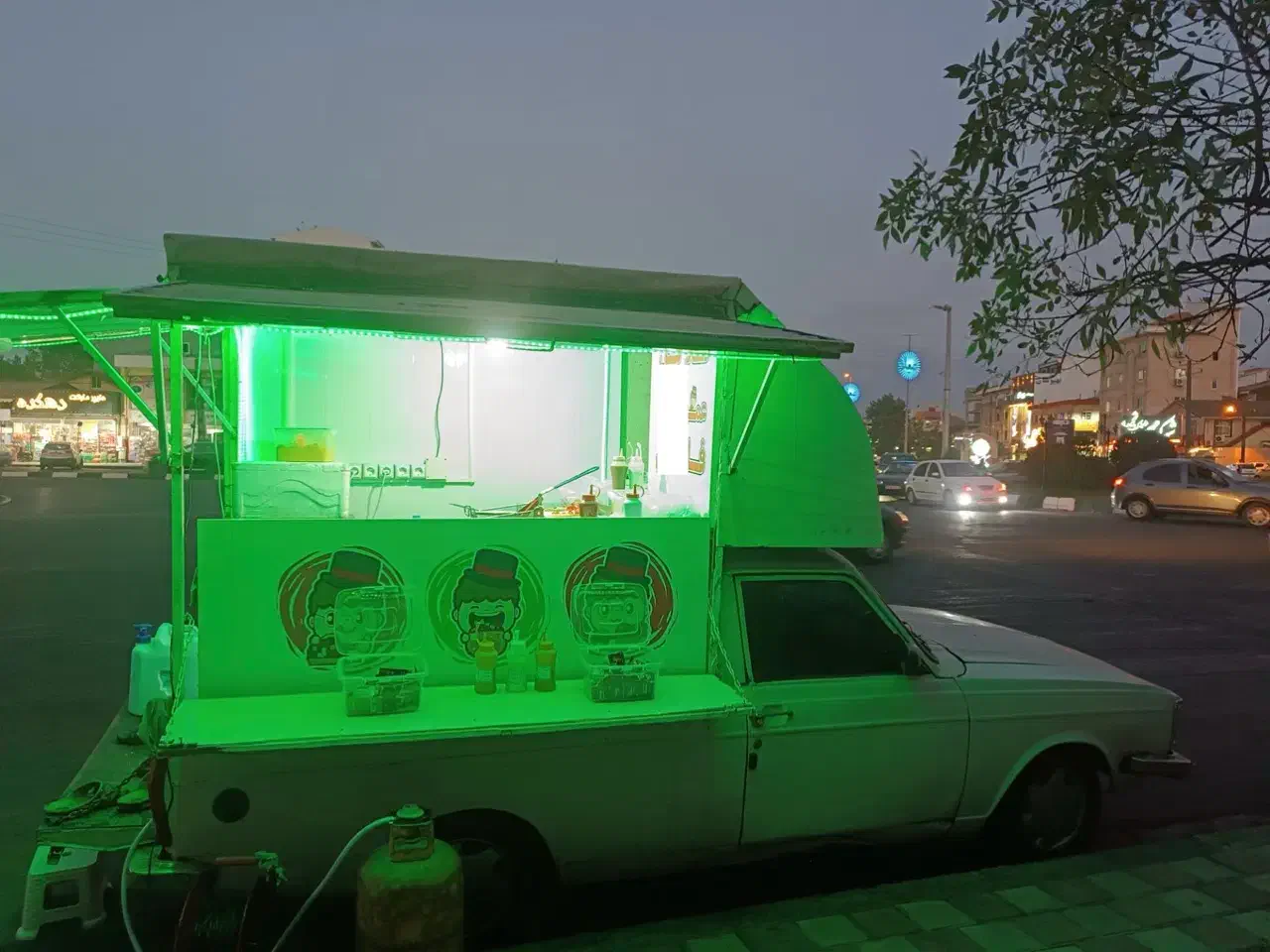 پیکان وانت|خودرو سواری و وانت|رشت, آب و برق|دیوار