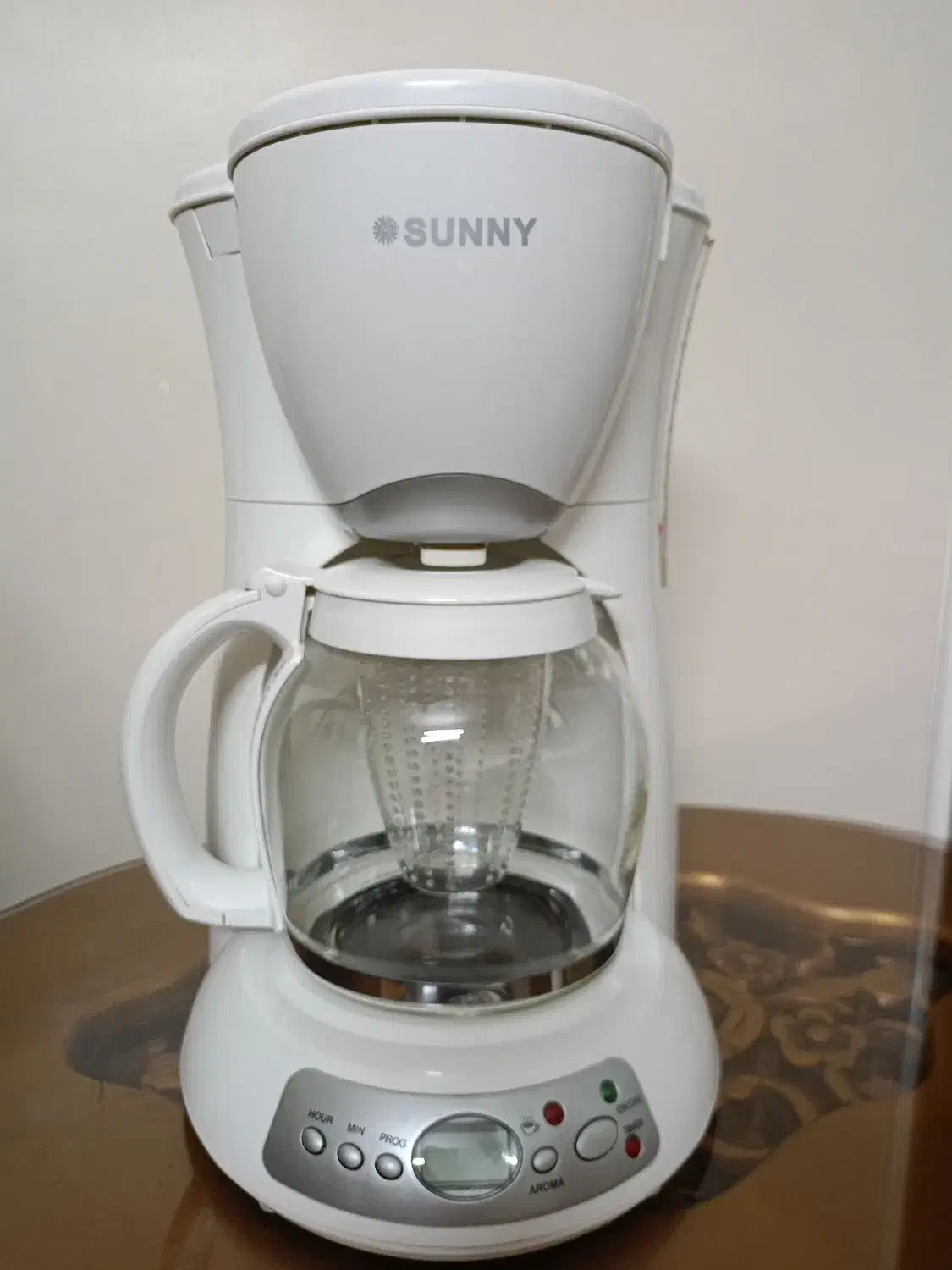 وسایل برقی و ظروف چینی|ظروف سرو و پذیرایی|مشهد, نیروی هوایی|دیوار