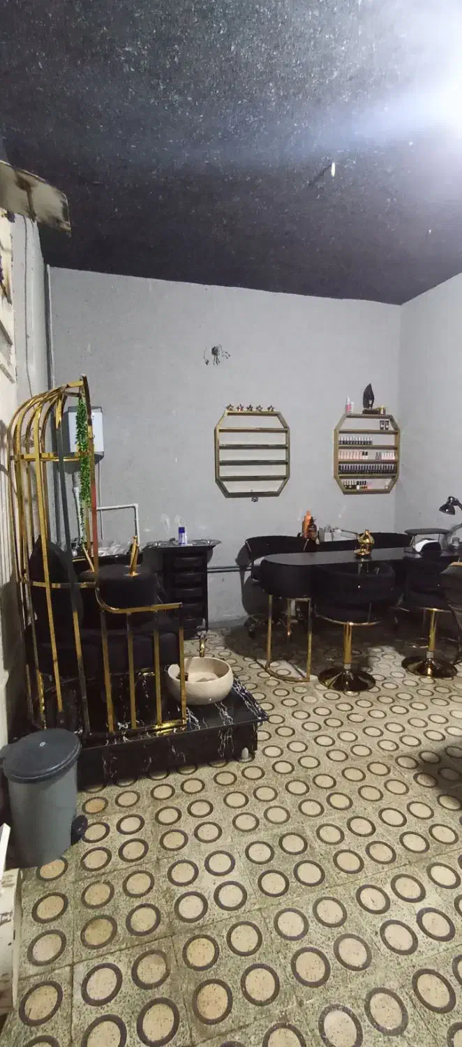 وسایل سالن نونو|آرایشگاه و سالن‌های زیبایی|خرم‌آباد, |دیوار