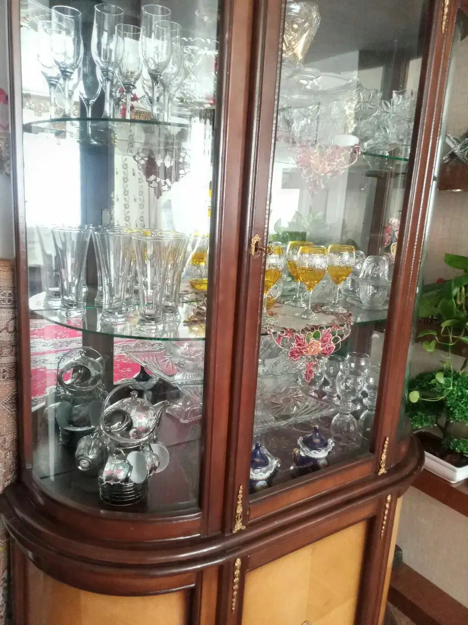 بوفه جادار و خوشکل|بوفه، ویترین، کنسول|گوگان, |دیوار