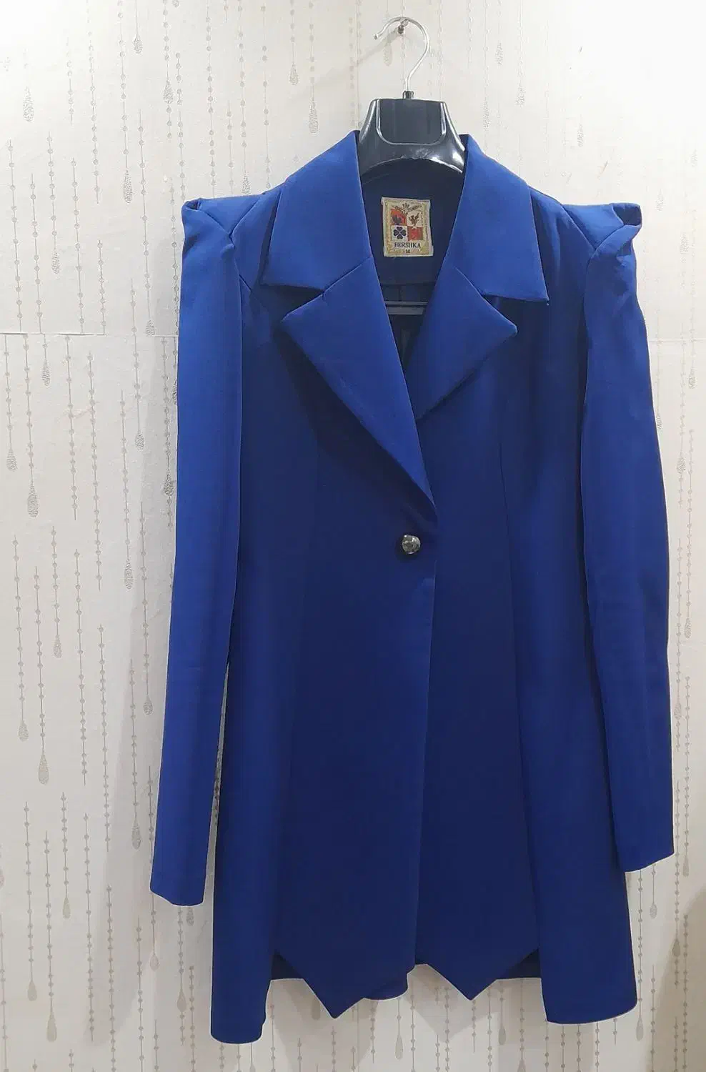 مانتو مجلسی|لباس|فردیس, فردیس|دیوار