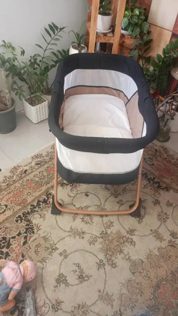 گهواره|تخت و سرویس خواب|پرند, فاز ۶|دیوار