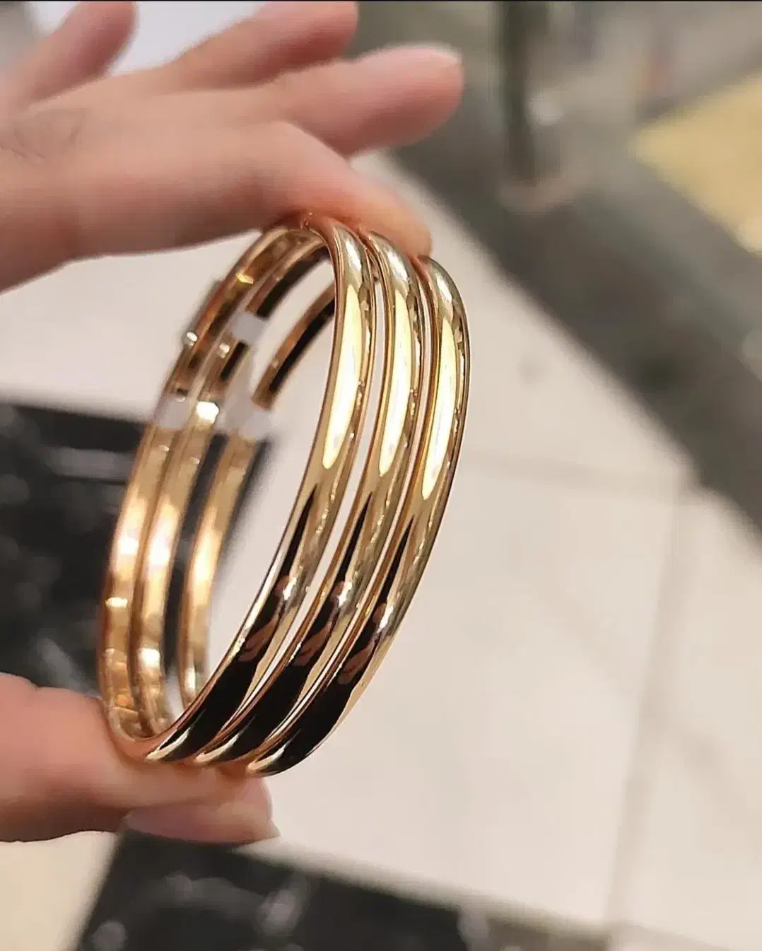 بنگل آیینه ای از برند ژوپینگ اصل|بدلیجات|کاشان, حاج جمال|دیوار