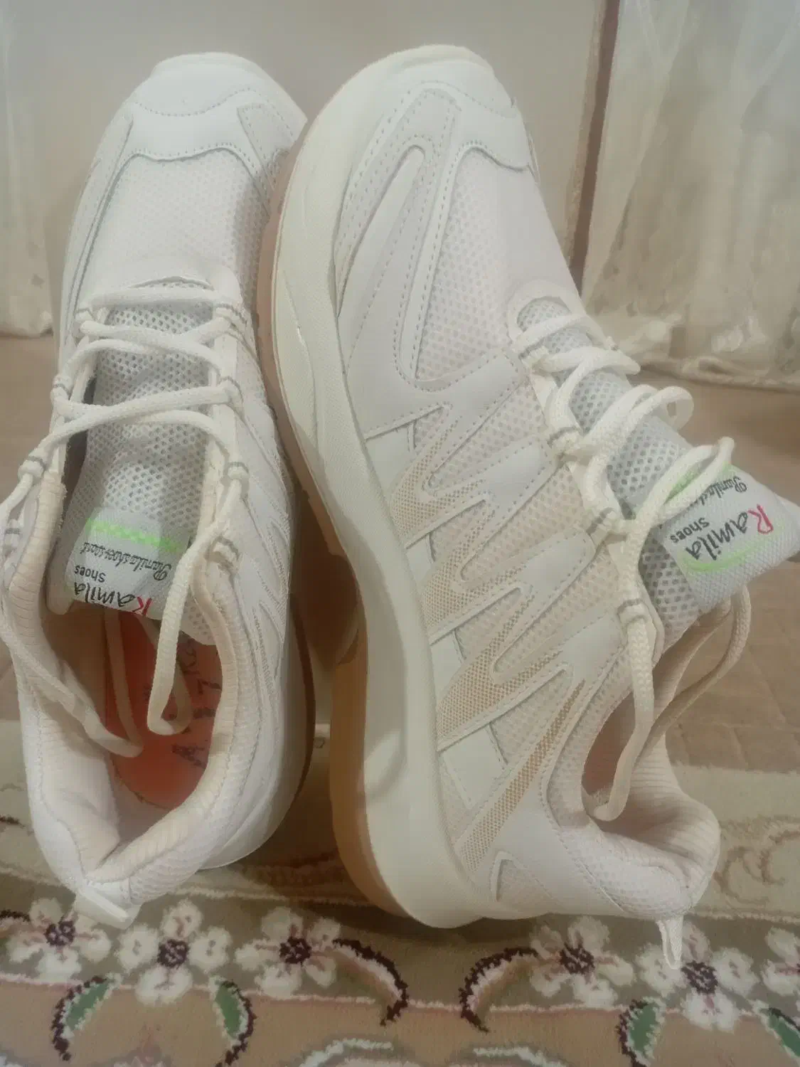 کفش راحتی کتونی|کیف، کفش، کمربند|قوچان, |دیوار