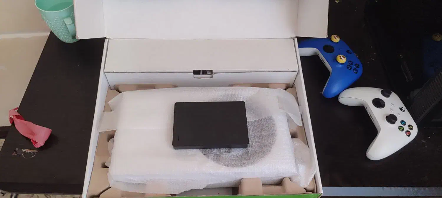 ایکس باکس سری اس بسیار تمیز همراه بادودسته|کنسول، بازی ویدئویی و آنلاین|دهدشت, |دیوار