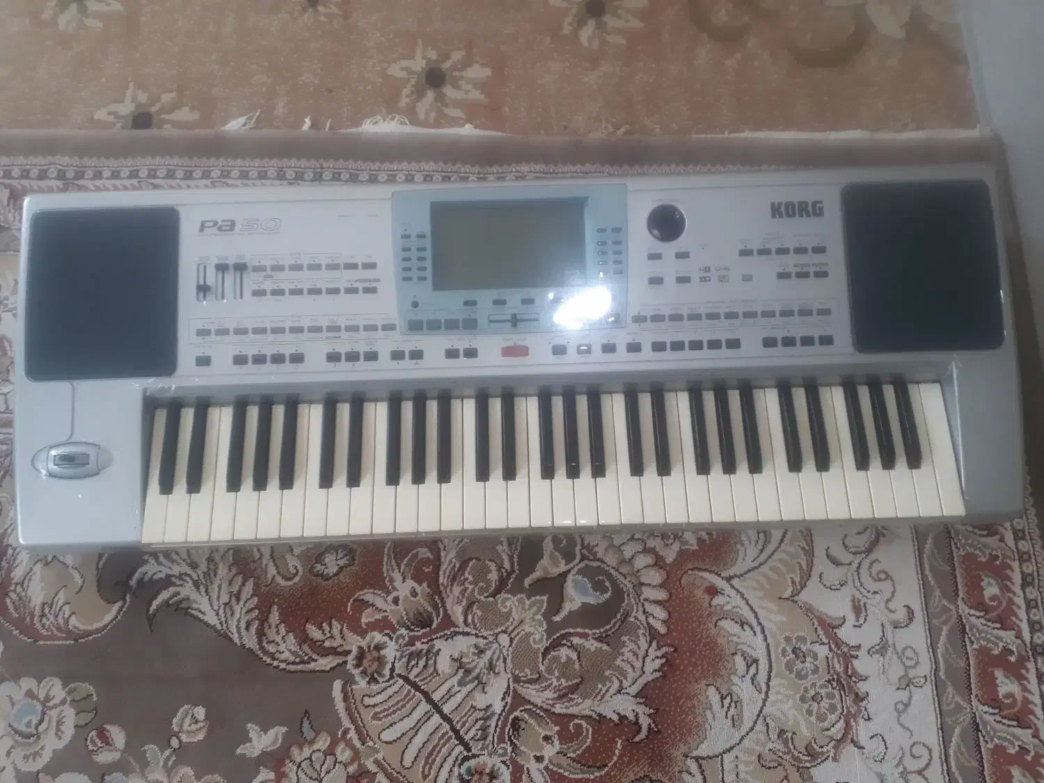 فروش کیبورد B50|پیانو، کیبورد، آکاردئون|آبسرد, |دیوار