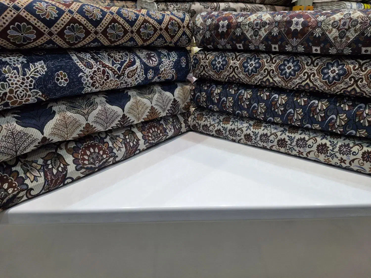 پارچه روفرشی سنتی مناسب زیر سفره زیر انداز روفرشی|روفرشی|مشهد, شهید مطهری|دیوار