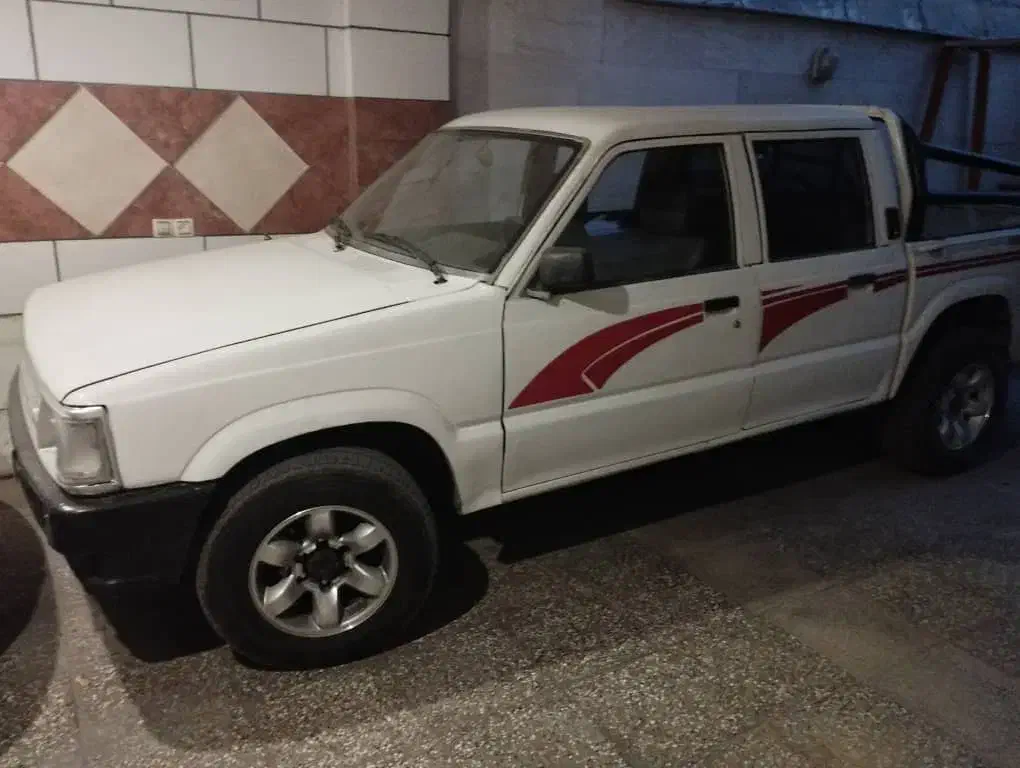 وانت میتسوبیشی مزدا ژاپنی کمک دار 2600|خودرو سواری و وانت|شیراز, لاله|دیوار