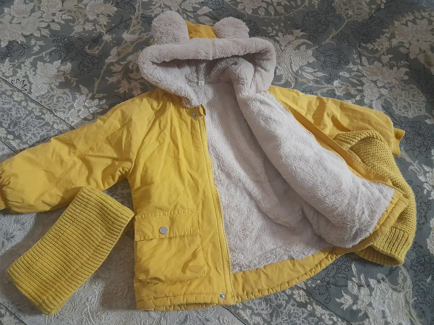 کاپشن دخترانه|کفش و لباس بچه|مشهد, رضاییه|دیوار